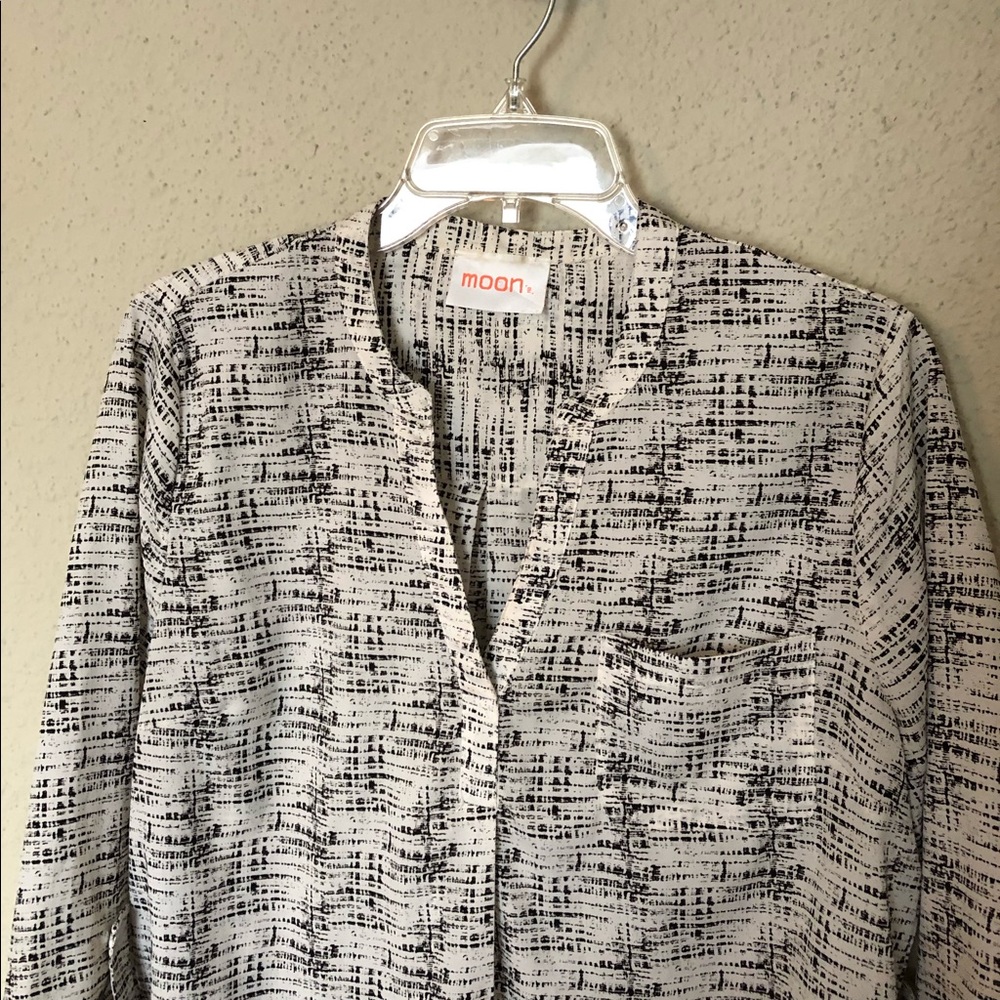 MOON Ivory\Black Print Top/ Tunic - Picture 3 of 6